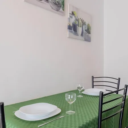 Apartment M.aurelio Mailand