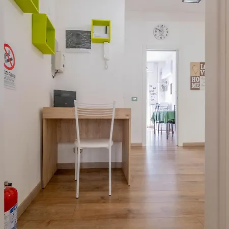 Apartment M.aurelio Mailand
